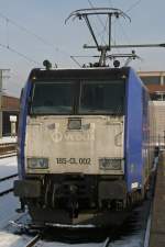 Eurobahn 185-CL 002 (ex Veolia V&M) wartet am 31.1.10 in Dsseldorf Hbf auf Weiterfahrt nach Mnchengladbach Hbf,wo der Zug fr den RE 13 zuammengestellt wird.Dadurch das es Probleme bei der Abnahme der neuen FLIRTS giebt wird sie ab dem 2.1.10 den RE 13 ziehen,wobei auch 185-CL 001,003 und zwei weitere 185er zum Einsatz kommen 