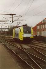Am 29.05.2003 rangiert der Dispo-Taurus ES 64 U2 096 ,der zu dieser Zeit für die FLEX AG im Einsatz war, im dänischen Padborg.