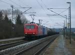 145-CL 012 und 185 521 von HGK durchfahren am 06. April 2013 mit einem Kesselzug den Bahnhof Gundelsdorf Richtung Saalfeld.