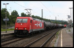 185631 war am 29.7.2016 um 17.27 Uhr mit einem Tankzug in Richtung Ruhrgebiet unterwegs und kommt hier gerade durch den Bahnhof Brackwede.
