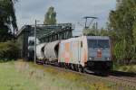 185 583-2 hvle am 12.09.2011 nach berquerung des Mittellandkanals bei Peine