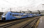 2463 010 und 012 stehen als RE 9 nach München abfahrbereit in Gleis 25 des Ulmer Hbf.