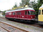 Perfekt im ursprünglichen Rot lackiert war die am 25.09,2010 in Hermeskeil aufgenommene 701 130 der Hochwaldbahn.