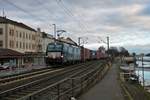 MRCE/Dispolok BLS Cargo Siemens Vectron X4-E-716 (193 716-8) mit Containerzug in Rüdesheim am 09.01.21