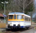 Um 14:04 erreicht der MAN Schienenbus den Bahnhof Neckarbischofsheim Nord und hat whrend seinen beiden Fahrten nach Hffenhardt auch am 17.03.08 keinen einzigen Fahrgast (auer uns drei Fotografen