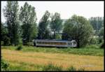 Am Stadtrand von Waibstadt ist kam am 6.7.1991 um 14.52 Uhr SWEG VT 120 aus Meckesheim vorbei.