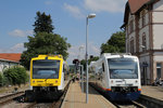 Begegnung zweier RegioShuttles im Bahnhof Endingen.