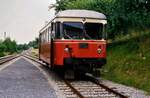 Vor dem Depot der Strohgäubahn in Weissach fand ich den verlassenen VT 01, der wenig fahrfähig wirkte.
