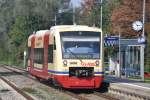 RADOLFZELL am Bodensee (Landkreis Konstanz), 28.09.2014, Wagen 253 der HzL von Radolfzell nach Stockach im Bahnhof Radolfzell-Haselbrunn