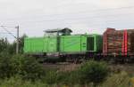 Die alte V 100 01 der Ilmebahn fährt mit nur zwei Anhängern bei Nörten-Hardenberg Richtung Göttingen. 25.8.2014, 11.08 Uhr.