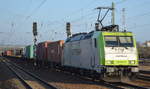ITL - Eisenbahngesellschaft mbH, Dresden [D] mit  185 580-8  [NVR-Nummer: 91 80 6185 580-8 D-ITL] mit Containerzug am 04.12.19 BF. Flughafen Berlin Schönefeld.