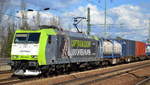 ITL - Eisenbahngesellschaft mbH, Dresden [D] mit  185 548-6   [NVR-Nummer: 91 80 6185 548-5 D-ITL] und Containerzug am 05.03.20 Durchfahrt Bf.