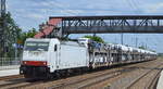 ITL - Eisenbahngesellschaft mbH, Dresden [D] mit  E 186 136  [NVR-Nummer: 91 80 6186 136-8 D-ITL] und PKW-Transportzug am 30.06.20 Bf. Saarmund.