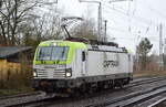 ITL - Eisenbahngesellschaft mbH, Dresden [D] mit  193 484-3  [NVR-Nummer: 91 80 6193 484-3 D-ITL], der erst letztes Jahr zur bestehenden Vectron-Flotte von ITL dazu gekommenen Lok Richtung