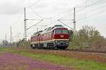 132 004 und 132 109 der LEG rollten am 20.04.23 als Leerfahrt durch Gräfenhainichen Richtung Wittenberg.