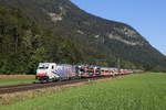 186 444 war am 15. September 2020 bei Niederaudorf im Inntal mit einem Autozug in Richtung Brenner unterwegs.