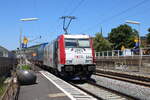 Lokomotion 185 664 mit einem Paneuropa-KLV Richtung Würzburg, am 25.06.2024 in Thüngersheim.