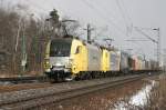 182 528 und 189 907 mit einem KLV Zug am 11.02.2009 in Haar (bei Mnchen).