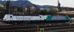 Der Vectron 193 901-3 steht zusammen mit 186 249-9 am 15.1.2015 im Bahnhof Kufstein.