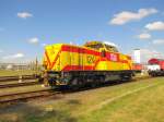 Die Hybridlok MEG 124 (90 80 1001 004-3 D-ALS und ex. 203 704-2) beim Tag der offenen Tr, am 01.09.2012 in Leuna.