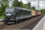 Uelzen,  Osthannoversche Eisenbahnen AG (OHE)  MRCE Dispo E-Lok 185 546-9 (91 80 6185546-9 D-DISPO), mit Containerzug sdwrts fahrend, 2013,05,23