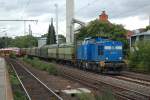 204 013 (PRESS) mit einem Holzhackschnitzelzug beim rangieren am 20.8.2008 in Gttingen