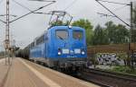 140 834-3 im neuen, blauen Farbkleid kam mir am 30.05.2013 als PRESS 140 042-4 und Kesselwagenzug mit Fahrtrichtung Wunstorf in Dedensen-Gmmer vor die Linse gefahren.