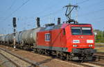 RBH mit   145 015-4  [NVR-Number: 91 80 6145 015-4 D-DB] und Kesselwagenzug am 06.09.18 Bf. Flughafen Berlin-Schönefeld.