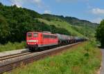 151 143 mit einen Kesselzug am 06.07.2013 bei Gambach.