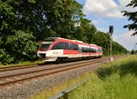 Ein Regiobahn-Triebwagen mit der Nr. 1011-1/643 238/738 ist als S28 nach Kaarster See unterwegs. Hier ist der Zug in Kaarst Ikea bei der Einfahrt zu sehen. 5.6.2016