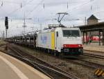 185 637-6 mit voll beladendem Autotransportzug in Fahrtrichtung Süden unterwegs. Aufgenommen in Bremen Hauptbahnhof am 19.06.2014.