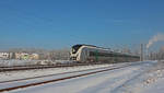 1440 210 der MRB fährt mit dem RE 26970 (Dresden Hbf - Hof Hbf) an dem kalten morgen des 19.01.2017 durch die Ortslage von Mosel.