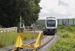 Ziemlich unspektakulär an einem provisorischen Bahnsteig endet die RB 31 in Kamp-Lintfort Süd. VT 648 441 ist am 29.08.2020 gerade angekommen und wird gleich die Rückfahrt nach Duisburg Hbf. antreten.