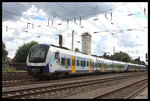 ET 440333 der Nordwestbahn trägt derzeit eine Vollwerbung. Am 4.7.2016 war er zwischen Bremen - Farge und Verden im Einsatz, hier bei der Einfahrt in Verden an der Aller.