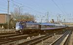 Die TRI-110 428-0 trifft mit dem RB 40-Ersatzzug am 27.02.2022 im Hagener Hauptbahnhof ein. An dieser Stelle ein Dank an TRI für den Einsatz der fotogenen Züge und den hervorragend organisierten Ersatzverkehr!