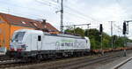TXL mit der neuen Alpha Trains Vectron  193 597  (NVR:  91 80 6193 597-2 D-ATLU ) und KLV-Zug am 06.10.21 Durchfahrt Bf. Golm (Potsdam). 