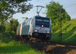 185 696-2 mit 185 539-4 und ARS Autotransportwagen in Fahrtrichtung Norden kurz hinter Eschwege West.