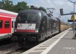 182 599 von MRCE / TXL zieht am 13. August 2013 einen ARS-Altmannzug durch Feucht in Richtung Nrnberg Rbf.