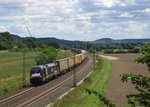 ES 64 U2-010 von MRCE (TX Logistik) zieht am 11.August 2016 einen KLV-Zug bei Gambach in Richtung Gemnden(Main).