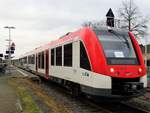VIAS Alstom Lint 54 VT201 am 23.12.17 in Hainburg Hainstadt als VIA25272