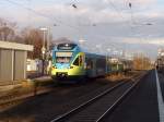  Flirt EMU3  der Westfalenbahn am Tag der ersten offiziellen Fahrt (9.12.2007) auf dem Kurs RB66  Teuto-Bahn  im Bahnhof Westbevern-Vadrup in Richtung Mnster.