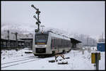 HP 2 für den ausfahrenden Abellio VT 1648907 in Goslar nach Halle an der Saale am 6.1.2021 um 14.08 Uhr.