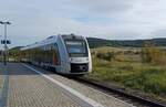 Abellio 1648 432 als RB 80562 von Naumburg (S) Ost nach Karsdorf, am 07.10.2023 in Laucha (U).