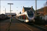 ET23003 beschleunigt als ABR99618, (RE16  RUHR-SIEG-EXPRESS ) nach Siegen.