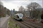 ET22008 ist zwischen Letmathe und Altena(Westf) als ABR99734 (RB91  Ruhr-Sieg-Bahn ) nach Siegen unterwegs.