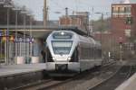 Abellio ET 23006 und ET 22004 als RE16 nach Essen am 01.04.2012 im Bochumer Hauptbahnhof.