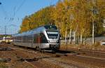 ET 23002 (3-teiliger Stadler Flirt) der Abellio Rail NRW fhrt am 21.10.2012 von Kreuztal weiter in Richtung Siegen.