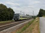 Der 440 401 als Radlzug nach Ulm am 25.08.2012 unterwegs bei Vilshofen.