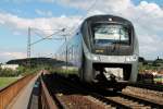 Am 25.06.2014 fuhr agilis 440 418 über die Donaubrücke bei Mariaort in Richtung Nürnberg.