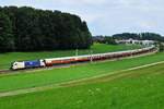 Der AKE-Rheingold-Sonderzug aus Salzburg kommend, gezogen von einer 1216 der Wiener Lokalbahn Cargo am 24.06.2018 bei Traunstein Haslach.